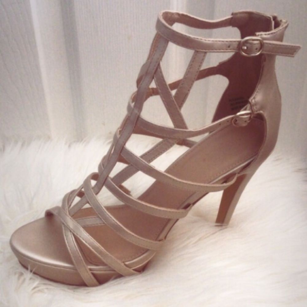 Gorgeous Champagne color heels